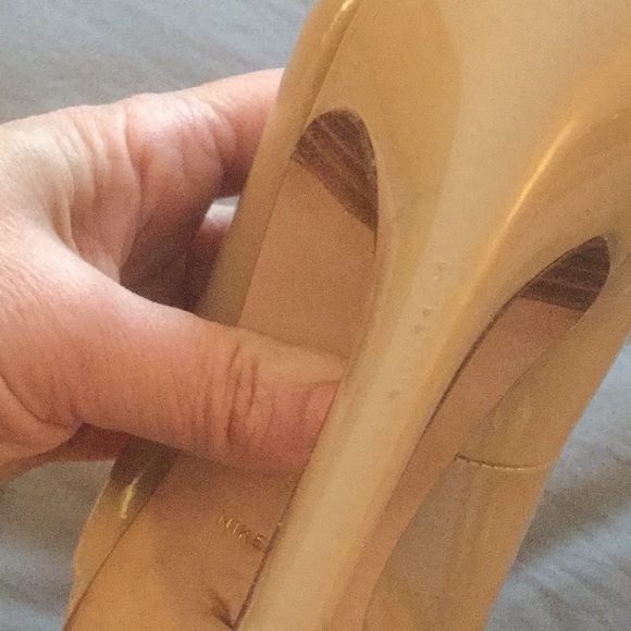 Cole Haan & Nine West Peep Toes. Size 10 - Picture 4 of 8